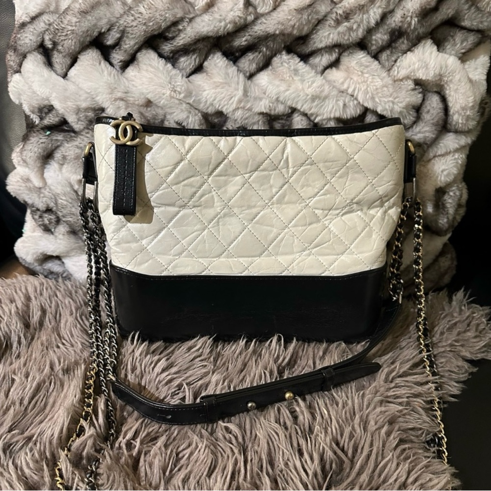 (SOLD)Authentic Chanel Gabrielle Bag